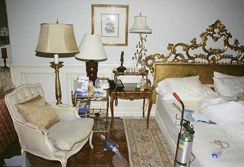 بالصور غرفة نوم مايكل جاكسون أثناء احتضاره جولولي