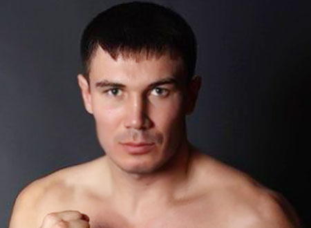 ضربة قاضية تتسبب في وفاة الملاكم الروسي سيماكوف