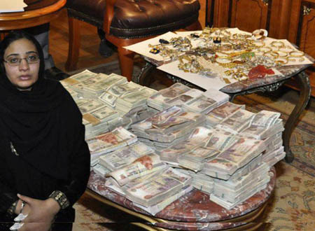 ضبط خادمة فريد الديب بعد سرقتها مجوهرات وألماظ بقيمة 10 مليون 