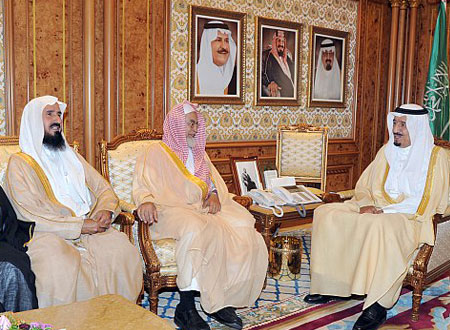 الأمير سلمان يستقبل رئيس وأعضاء المحكمة الإدارية العليا