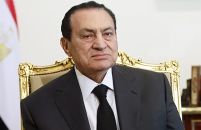 حسني مبارك يرفض طلب العفو من الرئيس مرسي 