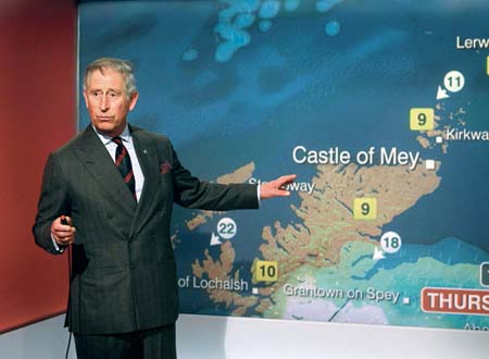بالفيديو..الأمير تشارلز يقدم النشرة الجوية على شاشة BBC