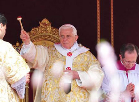 بابا الفاتيكان يستقيل من منصبه