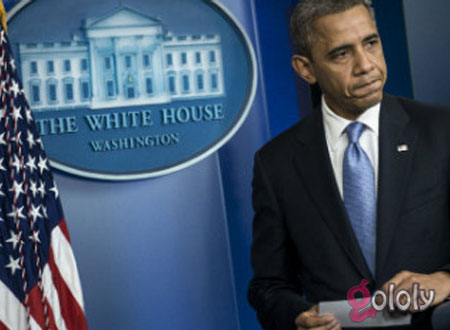 بالصور.. باراك أوباما يبكي متأثراً في وداع إينوي