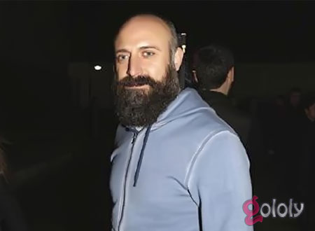 شاهد احتفال ورقص السلطان سليمان وزوجته في رأس السنة