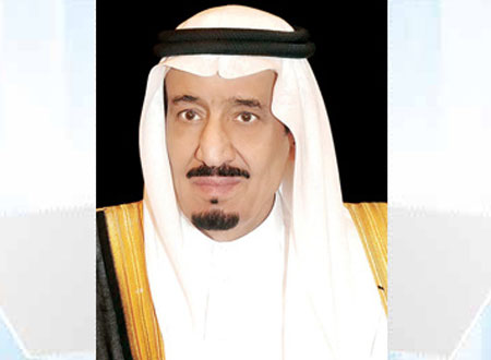 سلمان بن عبدالعزيز يستقبل المعزين في وفاة الأمير سطام