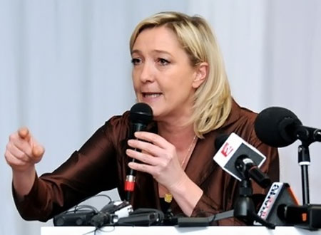 شرطي مثلي يهدد مستقبل المرشحة الرئاسية الفرنسية مارين لوبان الرئاسي 