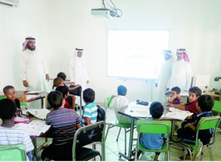 ابتدائية عمرو بن سهل تكرم المتميّزين