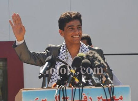 صور وفيديو.. محمد عساف يتسبب في اشتباكات بين مستقبليه في غزة