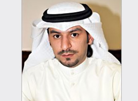 فايز السهيل يحصل على الماجستير