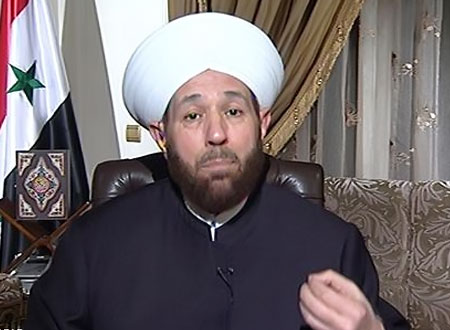 أحمد بدر حسون يطالب بإلغاء مادة التربية الدينية من المدارس