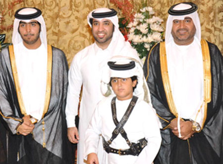 نهيان بن مبارك يحضر أفراح الهاجري والكتبي
