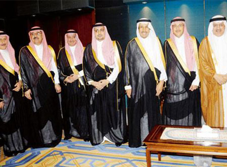 الأمير سعد بن عبد الله يحتفل بزواج نجله مشعل