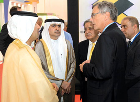 سامي القمزي يفتتح معرض «بيبر أرابيا» 2013