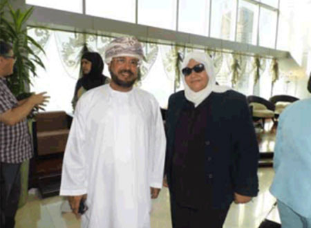 الدبلوماسيون ودعوا السفير العماني 