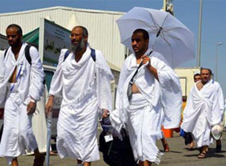 ضيوف الرحمن يتوافدون على صعيد عرفة