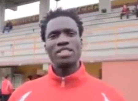فيديو.. لاعبو فريق ريوفيجيو يساندون تيبيو كوارا بـ&laquo;الأسود&raquo;
