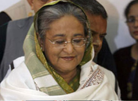 رئيسة وزراء بنجلاديش تؤدى مناسك العمرة