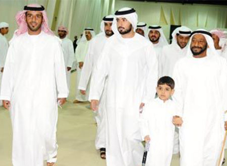 ماجد بن محمد يحضر أفراح العامري والكعبي