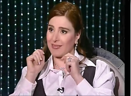 ميرنا وليد تبكي على الهواء بعد سماعها خبر وفاة وائل نور.. فيديو