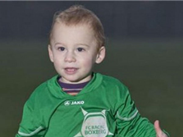 صور.. اصغر لاعب محترف في العالم عمره 20 شهرا