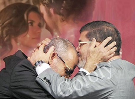 محمد مرسي ومحمد بديع.. العشق الممنوع