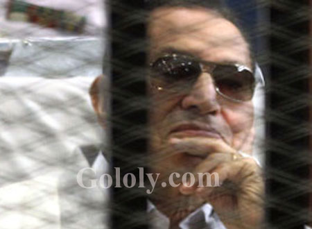 حسني مبارك يرفض الحديث عن محمد مرسي ويكشف أسباب حزنه