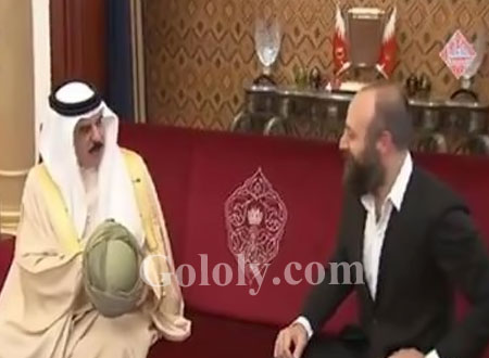 بالفيديو.. شاهد ماذا أهدى السلطان سليمان لملك البحرين في قصره؟