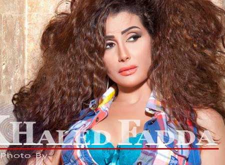 غادة عبدالرازق بريشة معجبيها.. شاهد