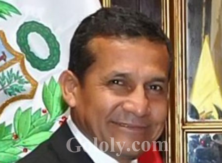 إقصاء السفير الإكوادوري في بيرو رودريجو ريوفريو 