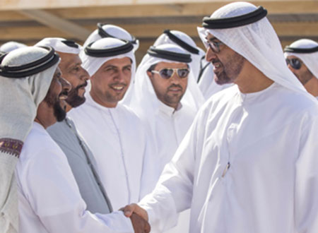 محمد بن زايد يحضر مأدبة سيف الدرمكي