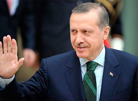 رجب طيب أردوغان يفقد صوته