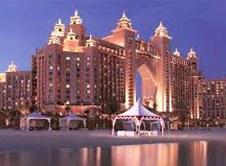 &laquo;أتلانتس النخلة&raquo; يحتفي باليوم العالمي لكتاب الطفل