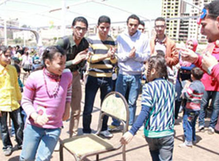 فعاليات احتفالية &laquo;كل حاجة حلوة&raquo; للأيتام بالمنصورة