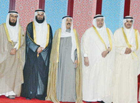 الأمير كرم الفائزين بجائزة الكويت الدولية لحفظ القرآن 