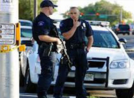 16 سنة مراقبة لأم تركت رضيعها على سقف السيارة سهواً