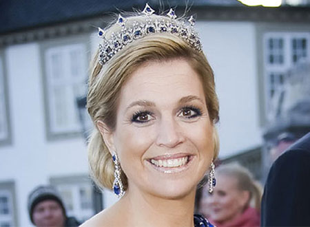 ماكسيما ملكة هولندا تحتفل بمنتخب بلادها في الاستاد.. صور