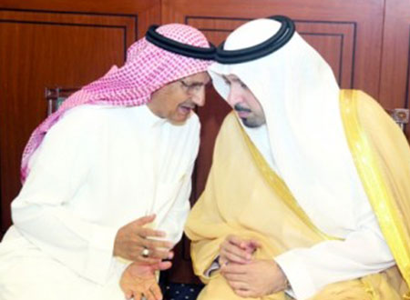 أمير مكة يعزي آل بن لادن في فقيدتهم خديجة