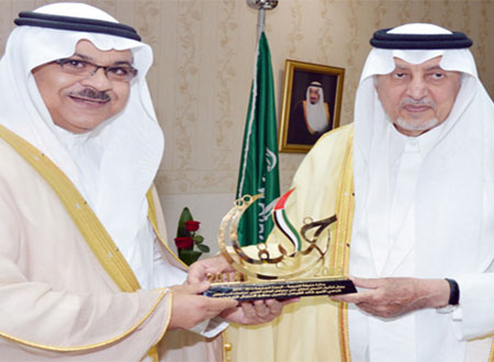 الأمير خالد الفيصل يلتقي مدير جامعة الملك عبدالعزيز