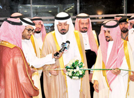 مشعل بن عبدالله يدشن مشاريع الـ&laquo;نصف مليار&raquo; بالطائف