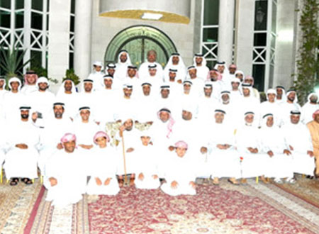 عقيدة المهيري يحتفل بتخرّج نجليه عيسى وعمر