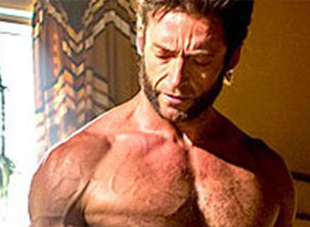 شاب له مخالب.. شاهد