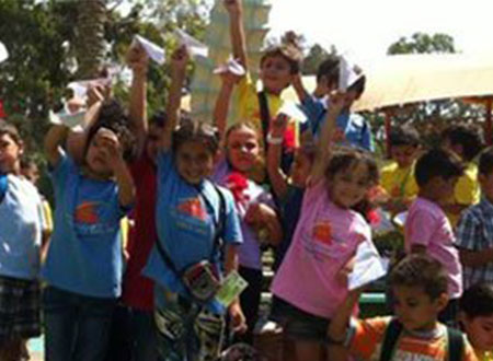 &laquo;أكاديمو&raquo; ينظم ورشة نادى العلوم بمكتبة مصر العامة