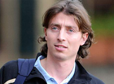 ضربة موجعة لمنتخب إيطاليا بعد إصابة ريكاردو مونتوليفو بكسر في الساق