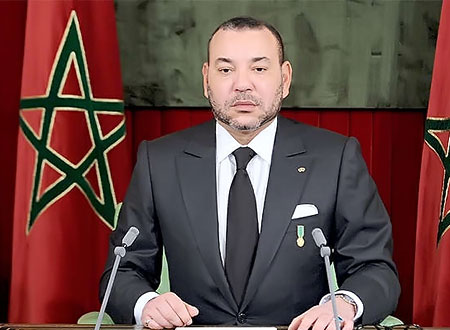 أول ظهور لملك المغرب محمد السادس بالمستشفى بعد جراحة في القلب.. صور
