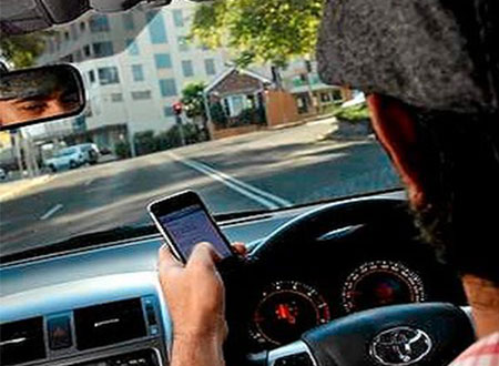 قتل فتاة وهو يتصفح المواقع الإباحية