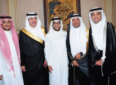 آل العرابي يحتفلون بعقد قرآن ابنتهم