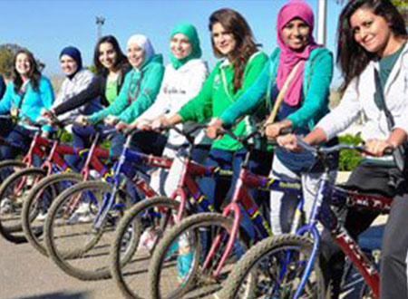 جولة بالدراجات الهوائية للأطفال والأمهات من أجل الصحة&lrm;