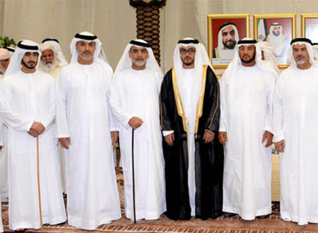 سيف بن زايد يحضر أفراح الشامسي