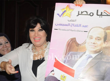 صور.. تكريم فيفي عبده في مهرجان &laquo;رأس البر السينمائي&raquo;